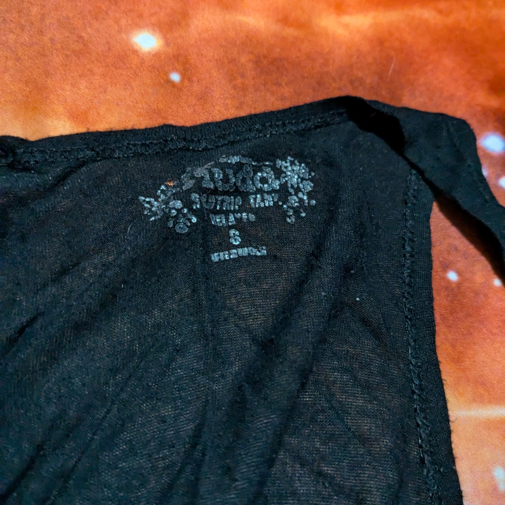 Floral and Solid Women's Tank Tops - Picture 3 of 5
